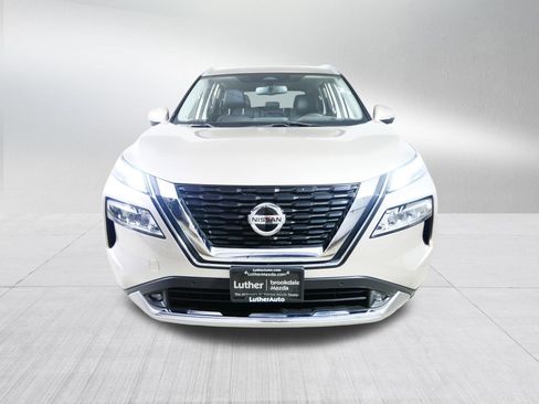 Used 2021 Nissan Rogue Platinum AWD/4WD image 2