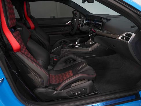 Used 2025 BMW M4 CS AWD/4WD image 2