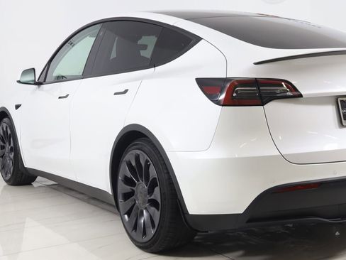 Used 2022 Tesla Model Y Performance image 26