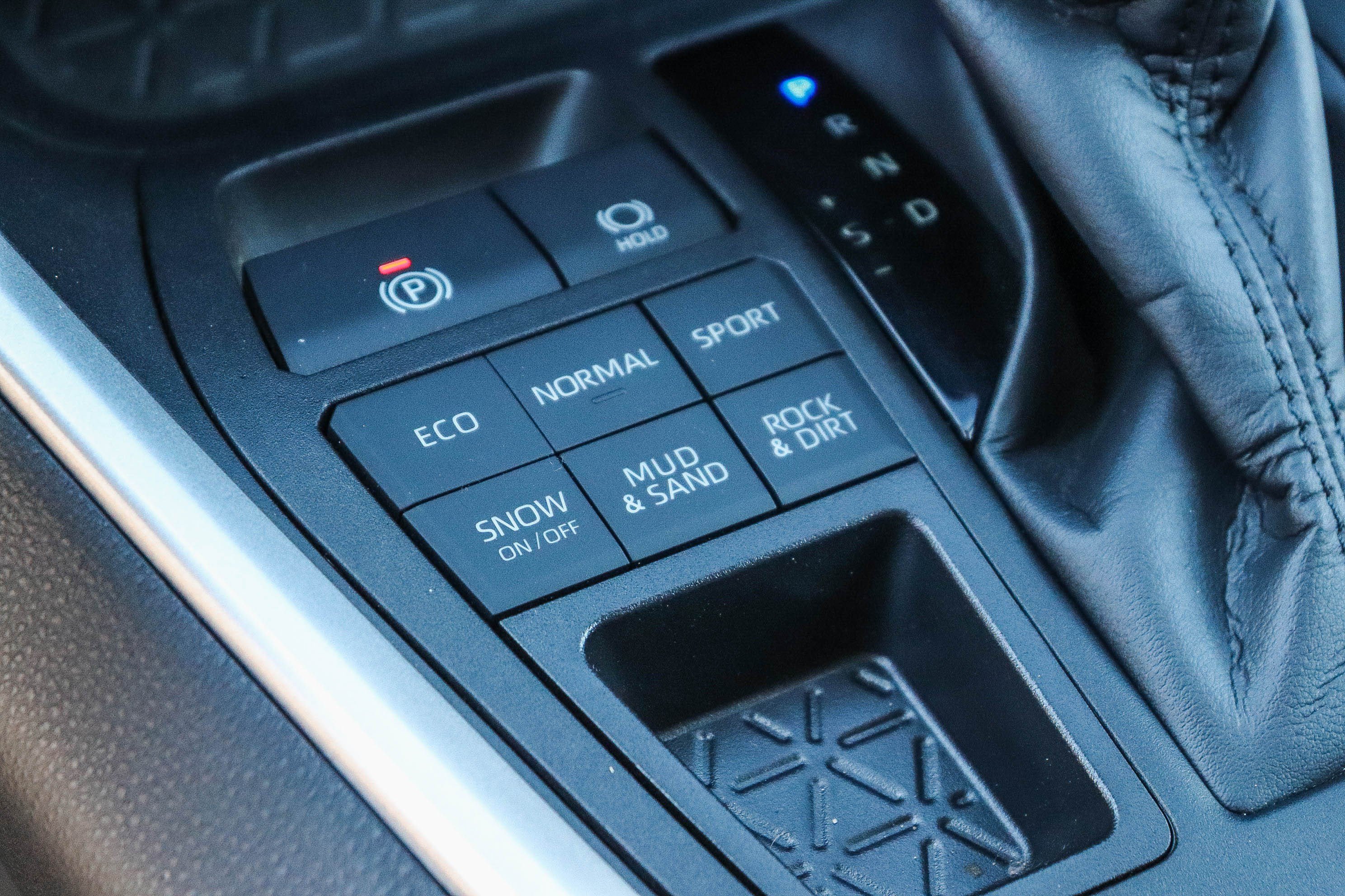 Certified 2022 Toyota RAV4 XLE Premium AWD/4WD image 21