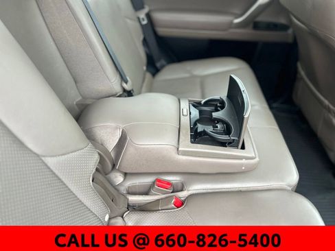 Used 2021 Lexus GX 460 Luxury w/ Accessory Package AWD/4WD image 12