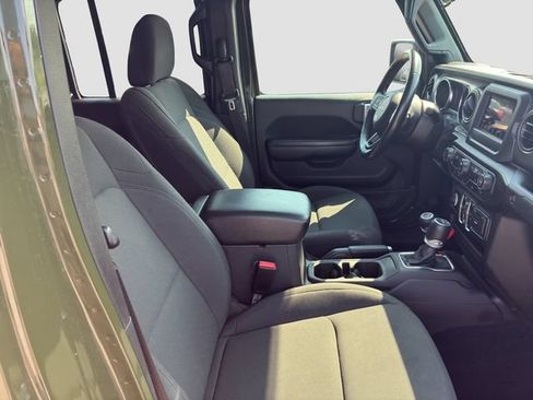 Used 2021 Jeep Gladiator Sport AWD/4WD image 21