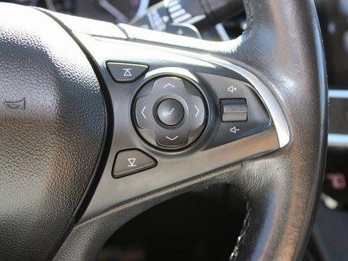 Used 2018 Buick LaCrosse Essence image 19