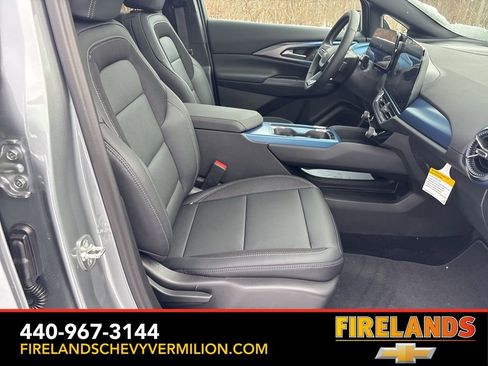 New 2026 Chevrolet Equinox EV LT image 35