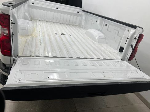 Used 2025 Chevrolet Silverado 2500 LT w/ Convenience Package image 14