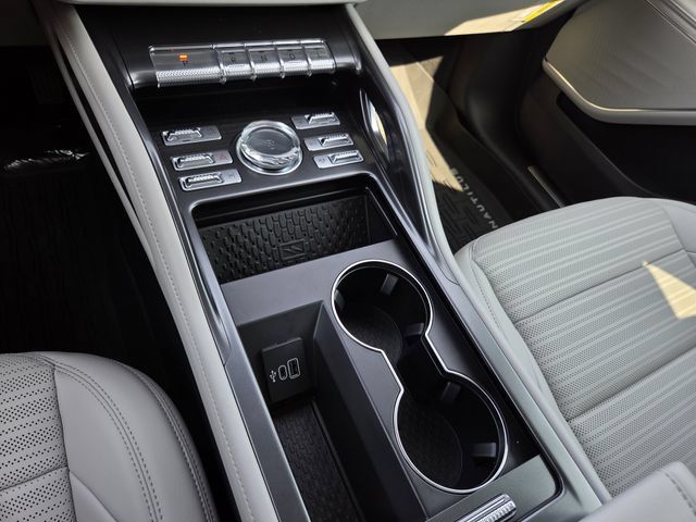 New 2026 Lincoln Nautilus Reserve AWD/4WD image 12