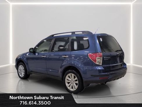 Used 2013 Subaru Forester 2.5X Premium w/ All-Weather Plus Pkg AWD/4WD image 3