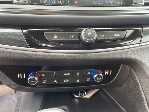 Used 2021 Buick Enclave Premium w/ Sun and Sites Package FWD image 25
