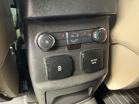 Used 2018 Ford Explorer Limited w/ Equipment Group 301A AWD/4WD image 16