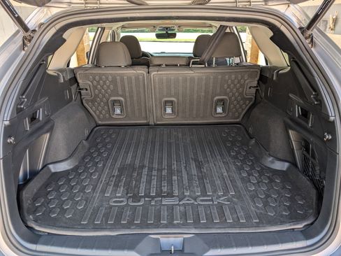 Used 2022 Subaru Outback Premium AWD/4WD image 19