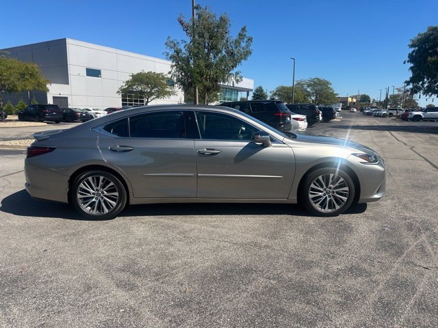 Used 2021 Lexus ES 350 w/ Premium Package FWD image 2