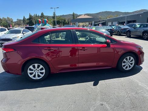 Used 2024 Toyota Corolla LE FWD image 3