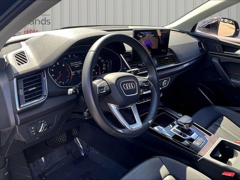 Used 2023 Audi Q5 2.0T Premium w/ Convenience Package AWD/4WD image 16