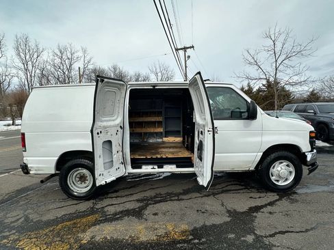 Used 2013 Ford E-250 and Econoline 250 image 28