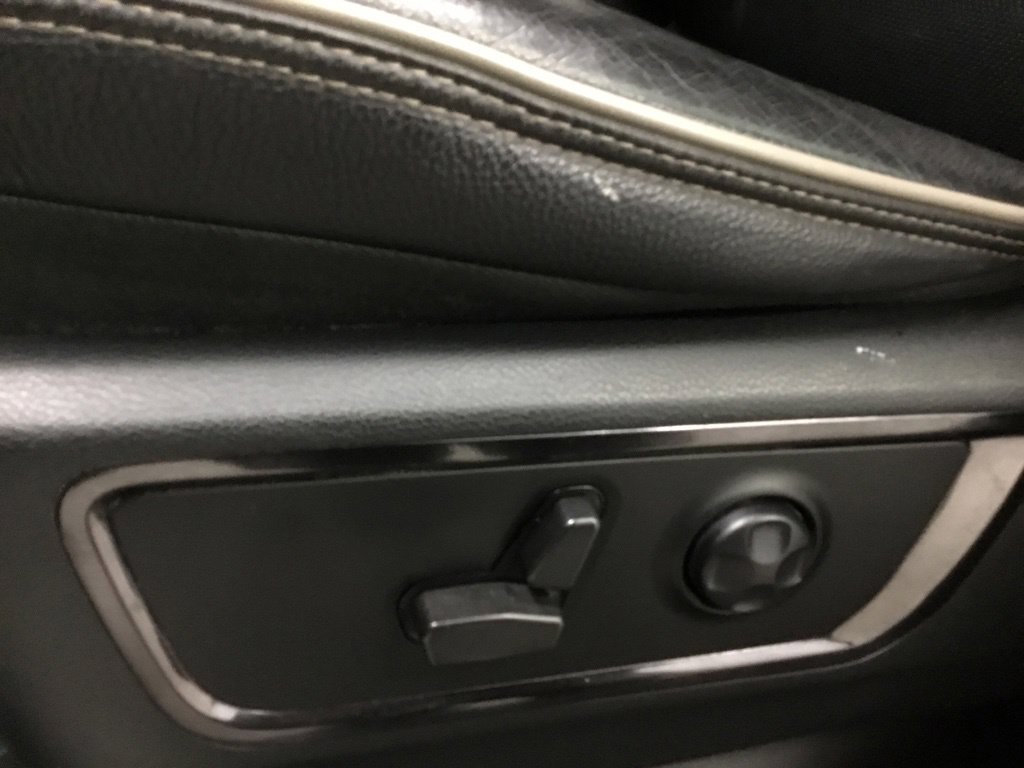 Used 2022 RAM 1500 Limited w/ Body Color Bumper Group AWD/4WD image 8
