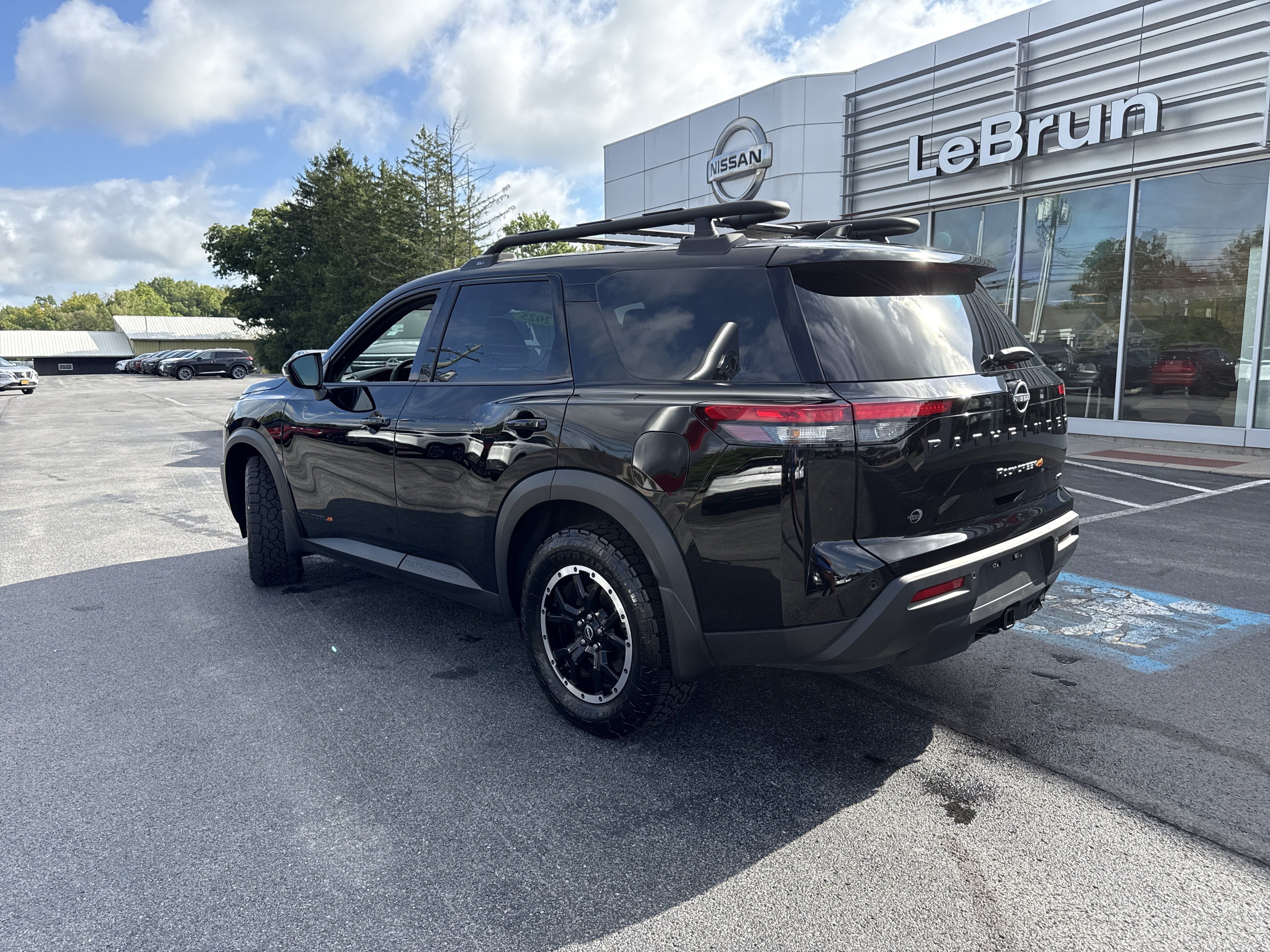 Certified 2025 Nissan Pathfinder Rock Creek AWD/4WD image 10
