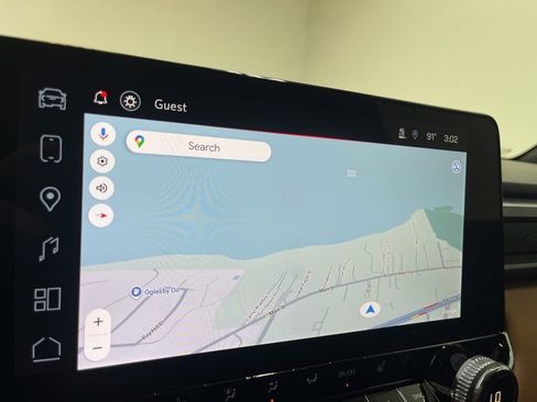 Used 2024 GMC Canyon AT4 w/ Canyon Safety Plus Package image 16