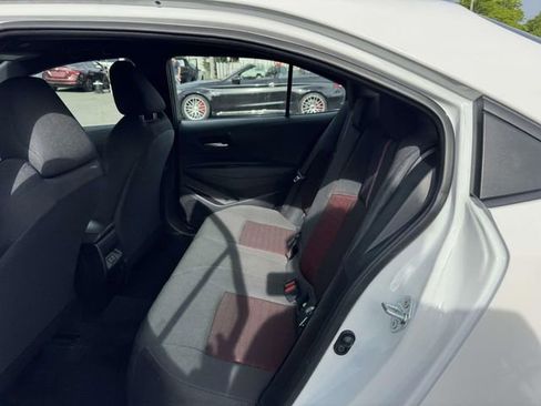 Used 2025 Toyota Corolla SE FWD image 18
