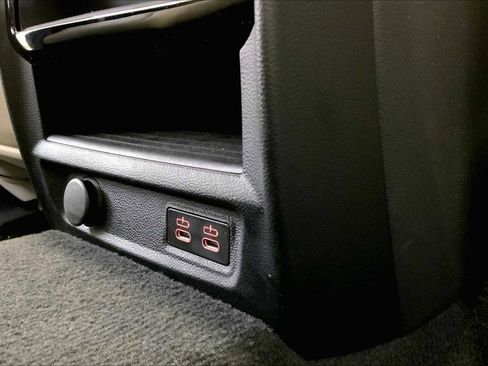 Certified 2023 BMW 540i xDrive w/ Dynamic Handling Package image 34