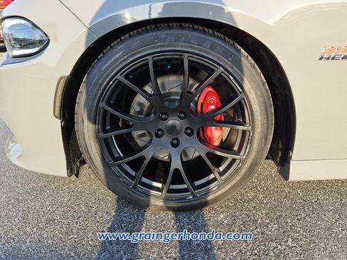 Used 2017 Dodge Charger R/T Scat Pack RWD image 9