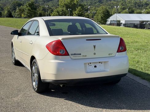 Used 2008 Pontiac G6 GT w/ Premium Package FWD image 6