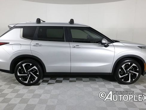Used 2022 Mitsubishi Outlander SE AWD/4WD image 4