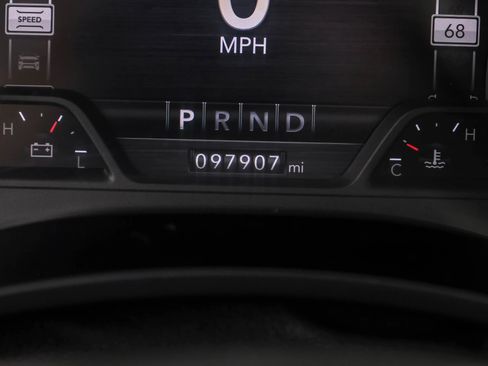 Used 2019 RAM 2500 Laramie w/ Black Appearance Package image 23