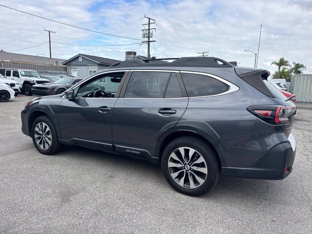 Used 2023 Subaru Outback Limited AWD/4WD image 8
