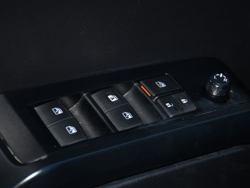 Certified 2023 Toyota Tacoma SR image 10