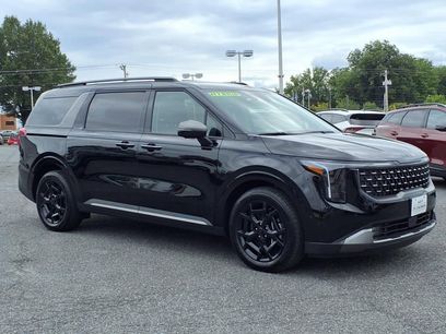 New 2026 Kia Carnival SX w/ SX Dark Edition Package