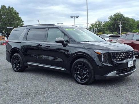 New 2026 Kia Carnival SX w/ SX Dark Edition Package image 1