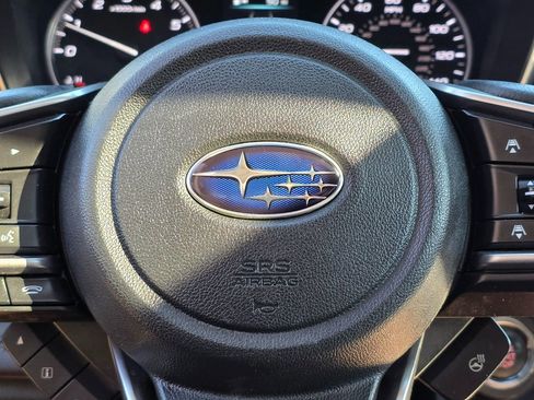 Used 2022 Subaru Outback Limited image 36
