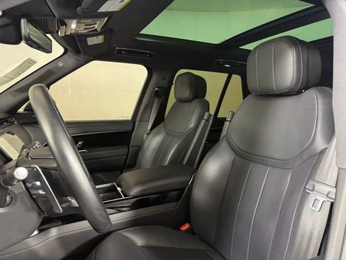 Certified 2023 Land Rover Range Rover SE image 5