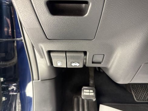 Used 2024 Nissan Murano SV image 21