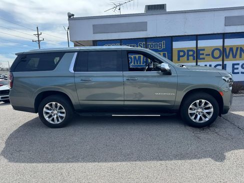 Used 2023 Chevrolet Suburban Premier image 7