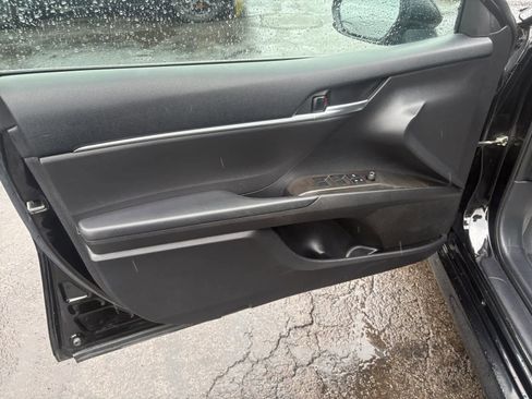 Used 2023 Toyota Camry LE FWD image 9