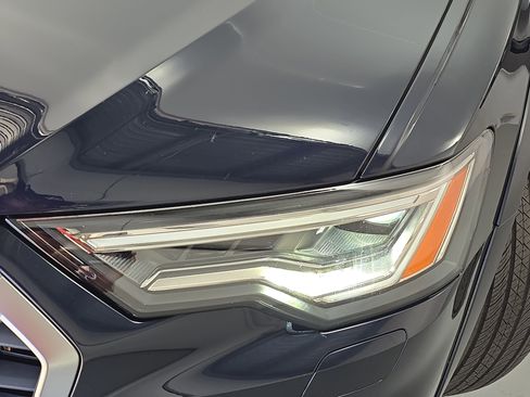 Used 2025 Audi A6 Premium Plus w/ Driver Assistance Package image 32