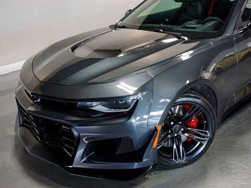 Used 2018 Chevrolet Camaro ZL1 image 82