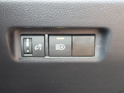 Certified 2024 Toyota RAV4 LE AWD/4WD image 15