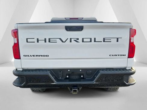Used 2023 Chevrolet Silverado 1500 Custom Trail Boss w/ LPO, Dark Essentials Package AWD/4WD image 9