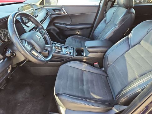 Used 2024 Mitsubishi Outlander SE image 18