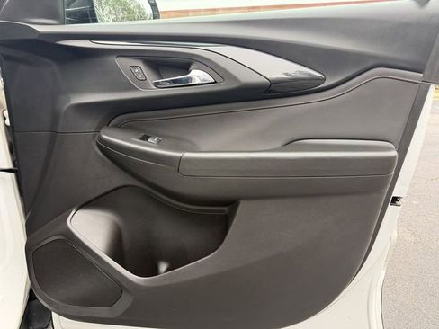 Used 2023 Chevrolet TrailBlazer RS w/ Convenience Package image 26