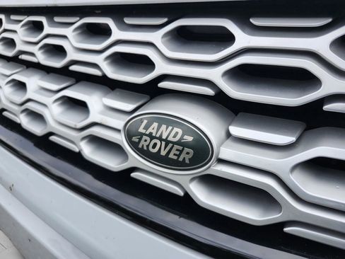 Used 2020 Land Rover Discovery Sport SE AWD/4WD image 26