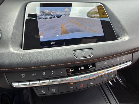 Used 2023 Cadillac XT4 Premium Luxury w/ Technology Package FWD image 23
