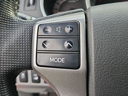 Used 2013 Toyota Tacoma Base V6 w/ TRD Off-Road Pkg image 17