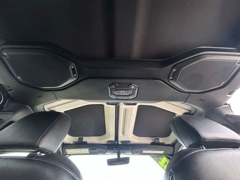 Used 2021 Jeep Wrangler Unlimited Sahara image 15