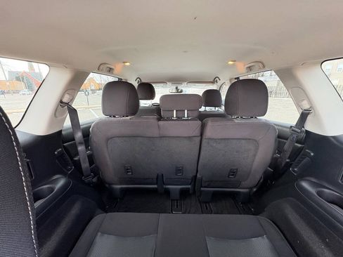 Used 2020 Nissan Pathfinder SV FWD image 30