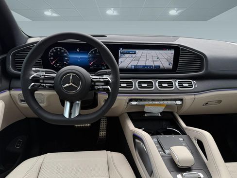 New 2026 Mercedes-Benz GLS 580 4MATIC image 23