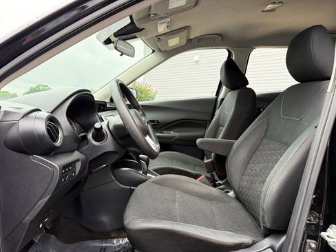 Used 2021 Nissan Kicks S FWD image 15