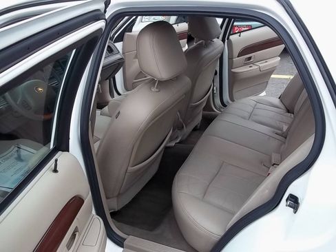 Used 2004 Mercury Grand Marquis LS RWD image 10